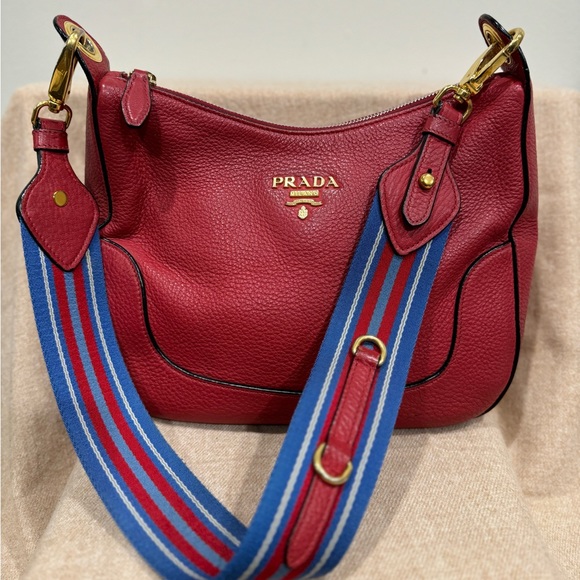 PRADA Vitello Phenix Red Shoulder Bag - Pre-loved - Picture 2 of 16